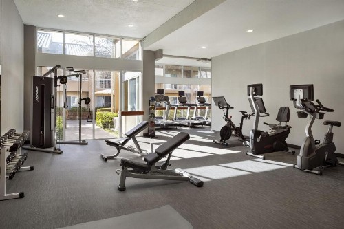 Courtyard by Marriott San Mateo Foster City - image 30