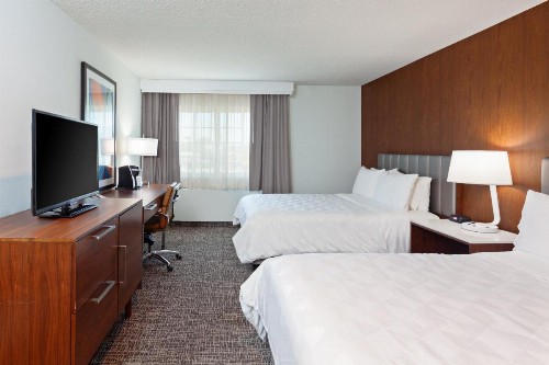 Holiday Inn & Suites San Mateo - SFO an IHG Hotel - image 31