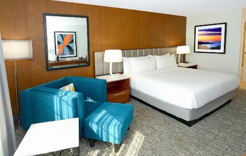 Holiday Inn & Suites San Mateo - SFO an IHG Hotel - image 33
