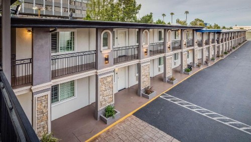 Stone Villa Inn