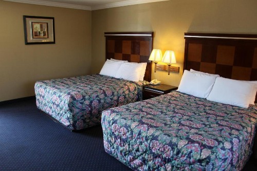 Americas Best Value Inn San Mateo - image 5