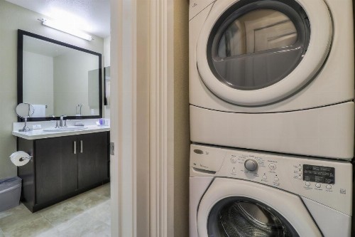 Urban Flat Apartments @ Foster City - image 2