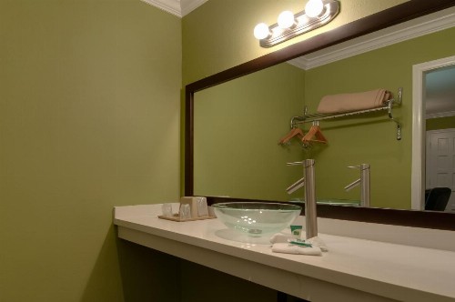 Vagabond Inn San Pedro - image 21