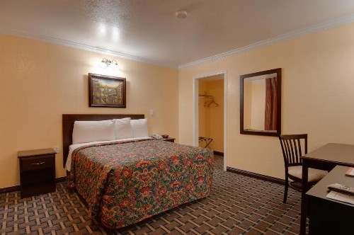 Vagabond Inn San Pedro - image 30