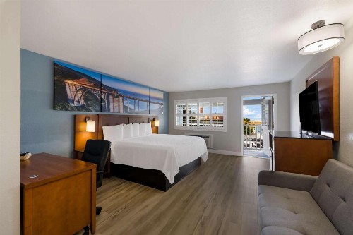 Days Inn by Wyndham San Simeon - image 10