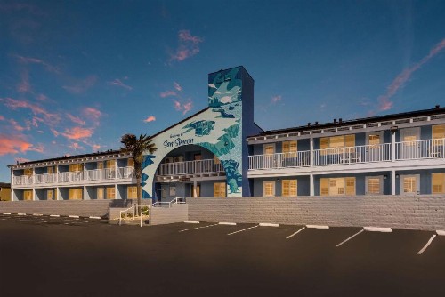 Days Inn by Wyndham San Simeon - image 3