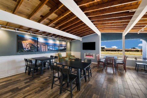 Days Inn by Wyndham San Simeon - image 35