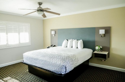 Sea Breeze Inn - San Simeon - image 19