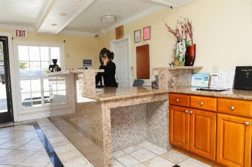 Sea Breeze Inn - San Simeon - image 23