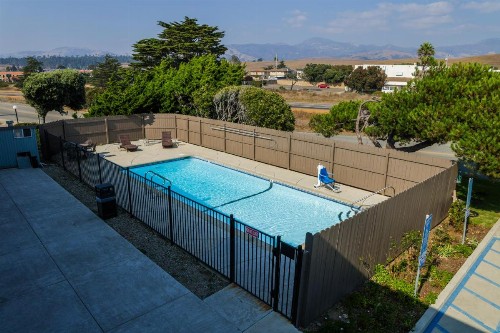 Sea Breeze Inn - San Simeon - image 34