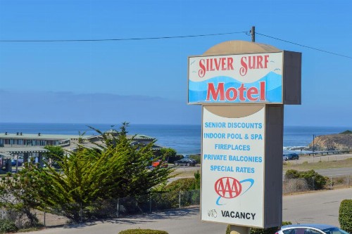 Silver Surf Motel