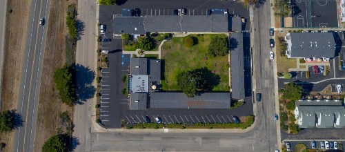Silver Surf Motel - image 21