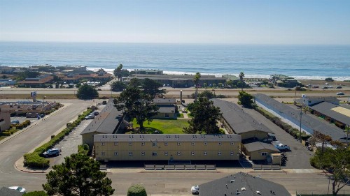 Silver Surf Motel - image 23