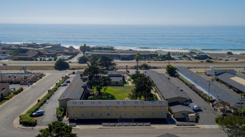 Silver Surf Motel - image 24