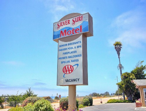 Silver Surf Motel - image 26