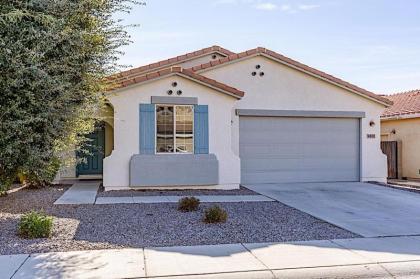 Retreat at San Tan 4BR by Casago - image 6