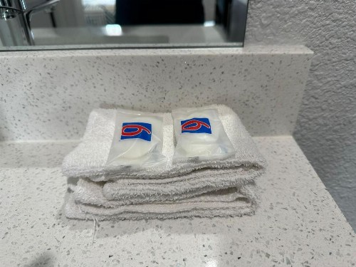 Knights Inn San Ysidro - image 44