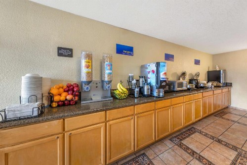 Best Western Americana Inn - image 12