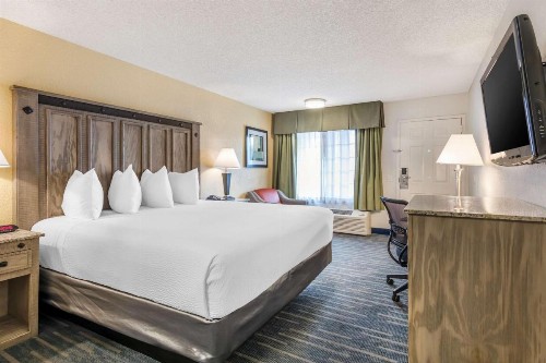 Best Western Americana Inn - image 2