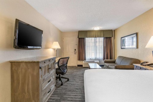 Best Western Americana Inn - image 21