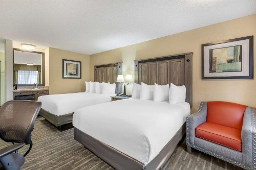 Best Western Americana Inn - image 27