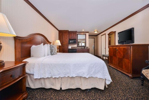 Best Western Edgewater Resort - image 17