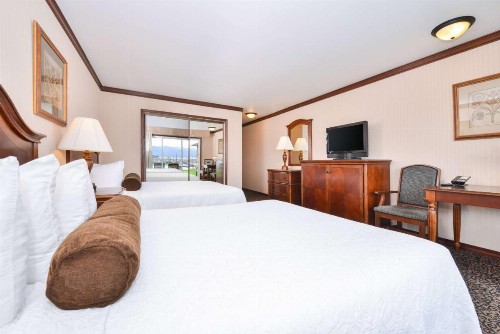 Best Western Edgewater Resort - image 26