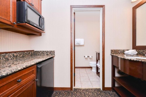 Best Western Edgewater Resort - image 27
