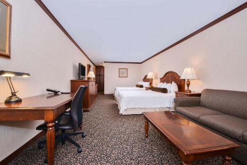 Best Western Edgewater Resort - image 28