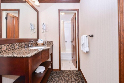 Best Western Edgewater Resort - image 30