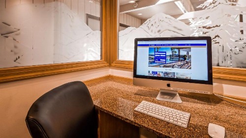 Best Western Edgewater Resort - image 42