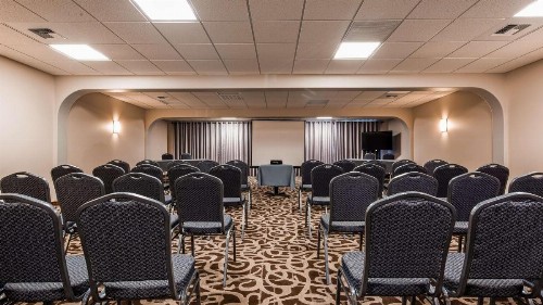 Best Western Edgewater Resort - image 43