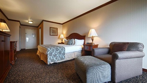 Best Western Edgewater Resort - image 6