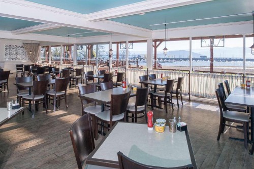 Best Western Edgewater Resort - image 7