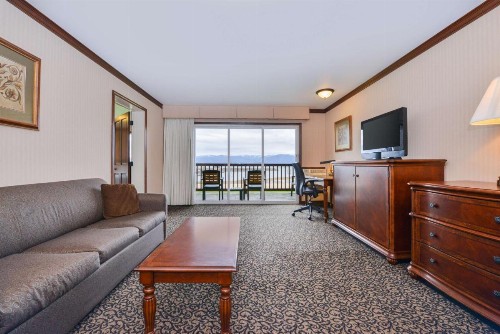 Best Western Edgewater Resort - image 9