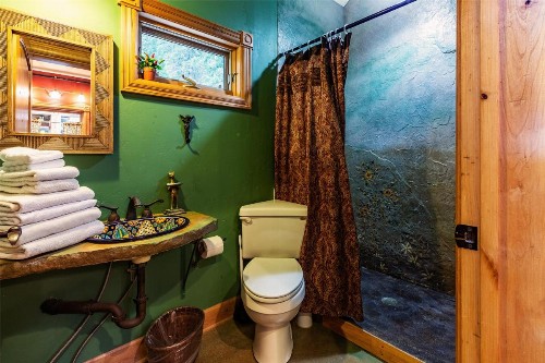 Talus Rock Retreat - image 10
