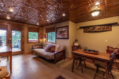 Talus Rock Retreat - image 14