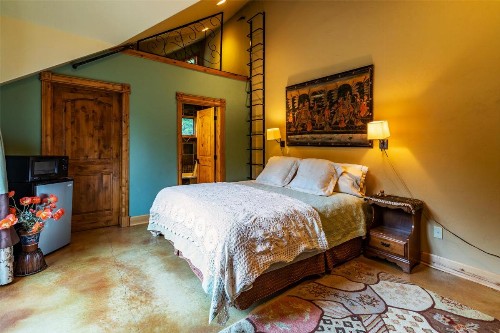 Talus Rock Retreat - image 30