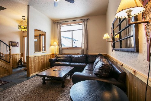 Crystal Springs Chalet - image 12
