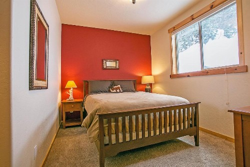 Crystal Springs Chalet - image 2