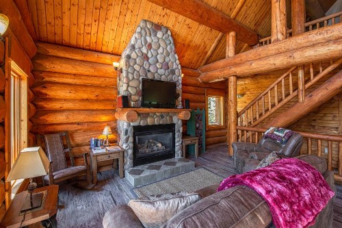 Mogul Hill Cabin - image 7
