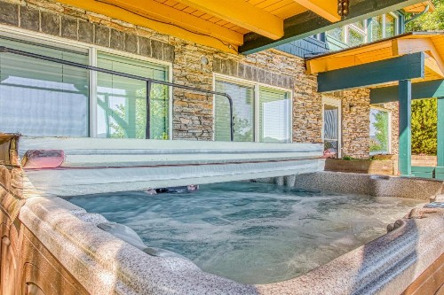 Ponder Point Vacation Home
