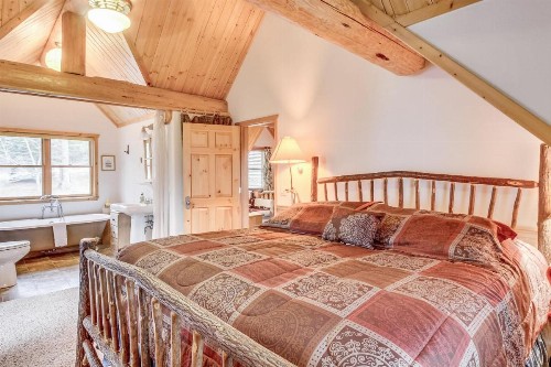 Oden Bay Log Home - image 11