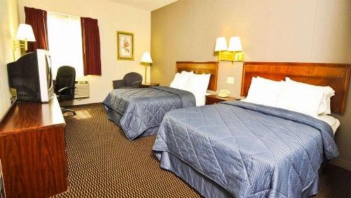 Best Budget Inn Sandusky - image 9