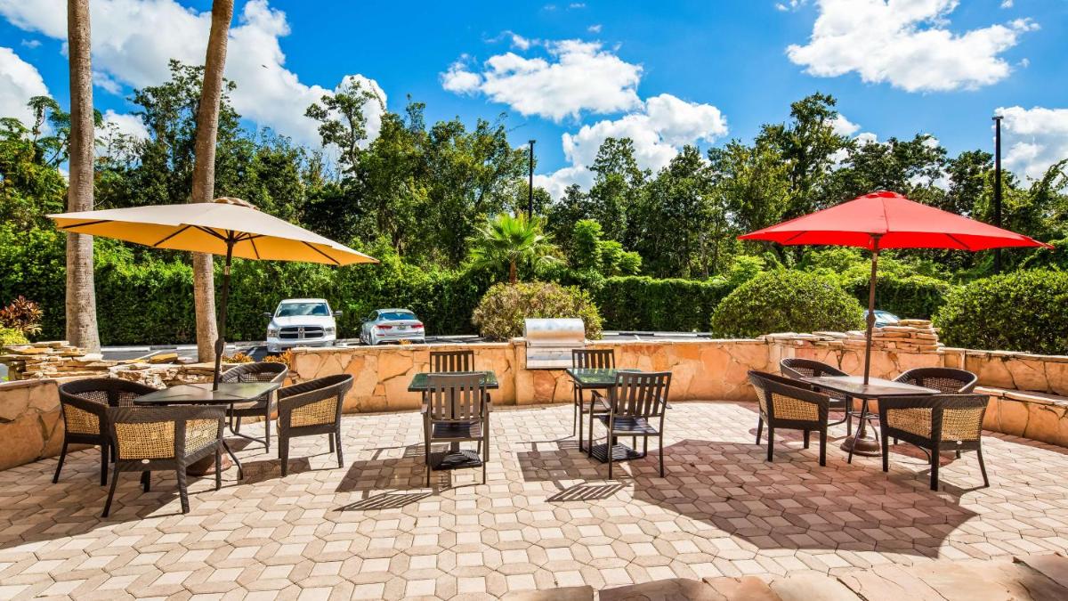 Best Western Plus Sanford Airport/Lake Mary Hotel - image 2