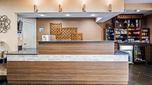 Best Western Plus Sanford Airport/Lake Mary Hotel - image 5