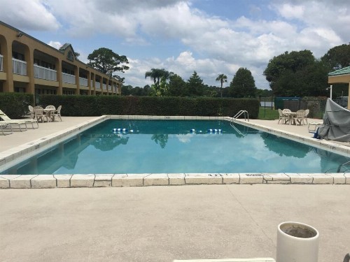 Budget Inn Sanford International Airport - image 8