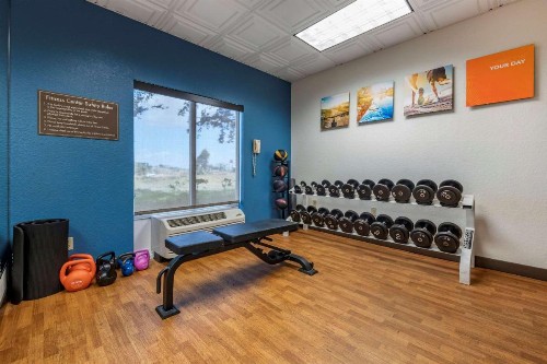 Comfort Inn & Suites Orlando North - image 24