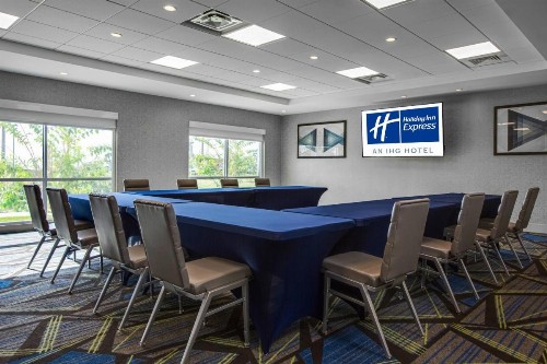 Holiday Inn Express & Suites - Sanford an IHG Hotel - image 38