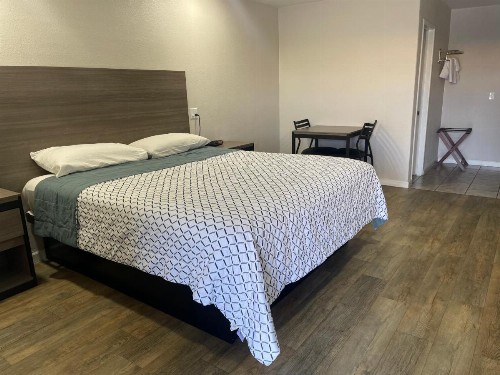 Townhouse Motel